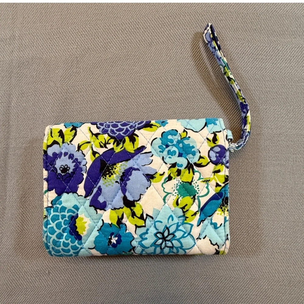 Vera Bradley Turnlock Wallet Wristlet Blue Green Floral Quilted Cotton Small - Picture 2 of 8